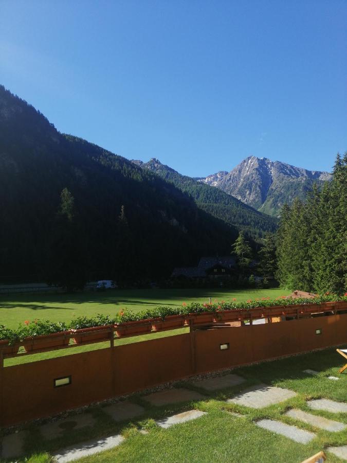 Aethos Monterosa Hotel Champoluc Exterior foto